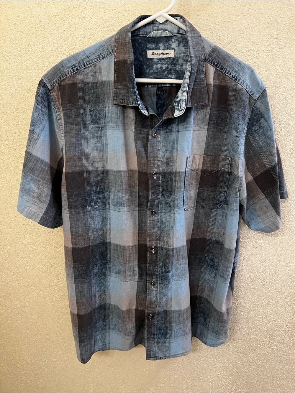 Tommy Bahama Men's Blue Plaid Short-Sleeve Button-Up Shirt - Size XXL